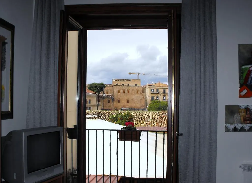 *** Bed & Breakfast B&B Casa Degli Artisti Palermo Italien